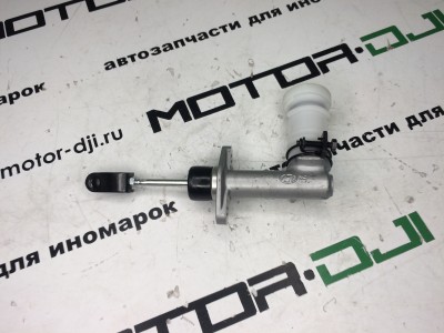 Цилиндр сцепл главный Хундай Терракан - фото №1