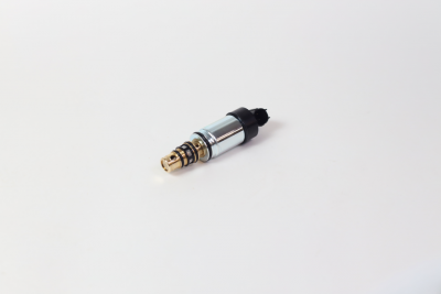 Датчик давления хладагента (фреона) Carnival /  Kona / Palisad / Seltos... - фото №1