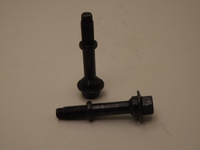 Болт - фото №1